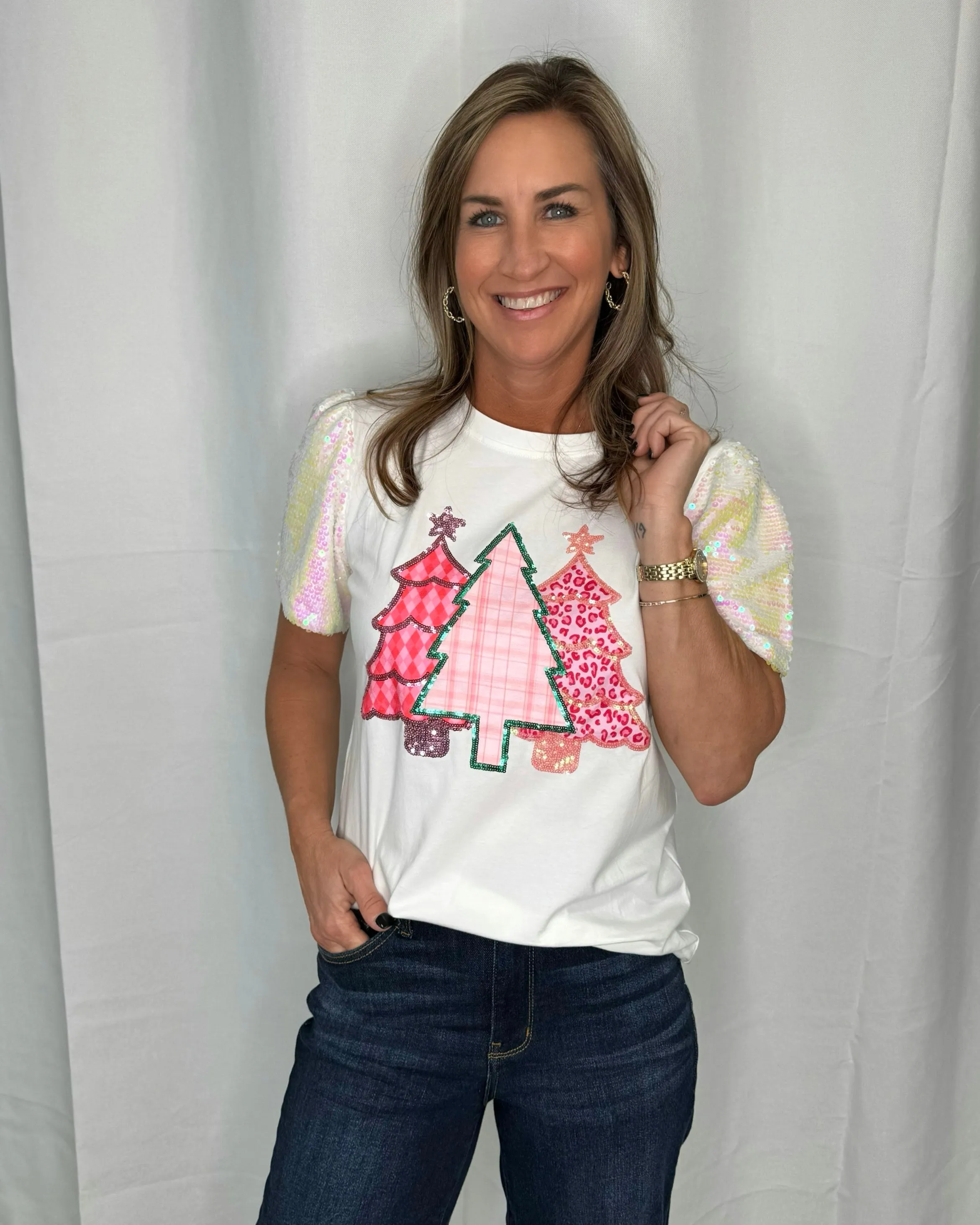 A Pink Christmas White Short Sleeve Sequin Christmas Tree Top