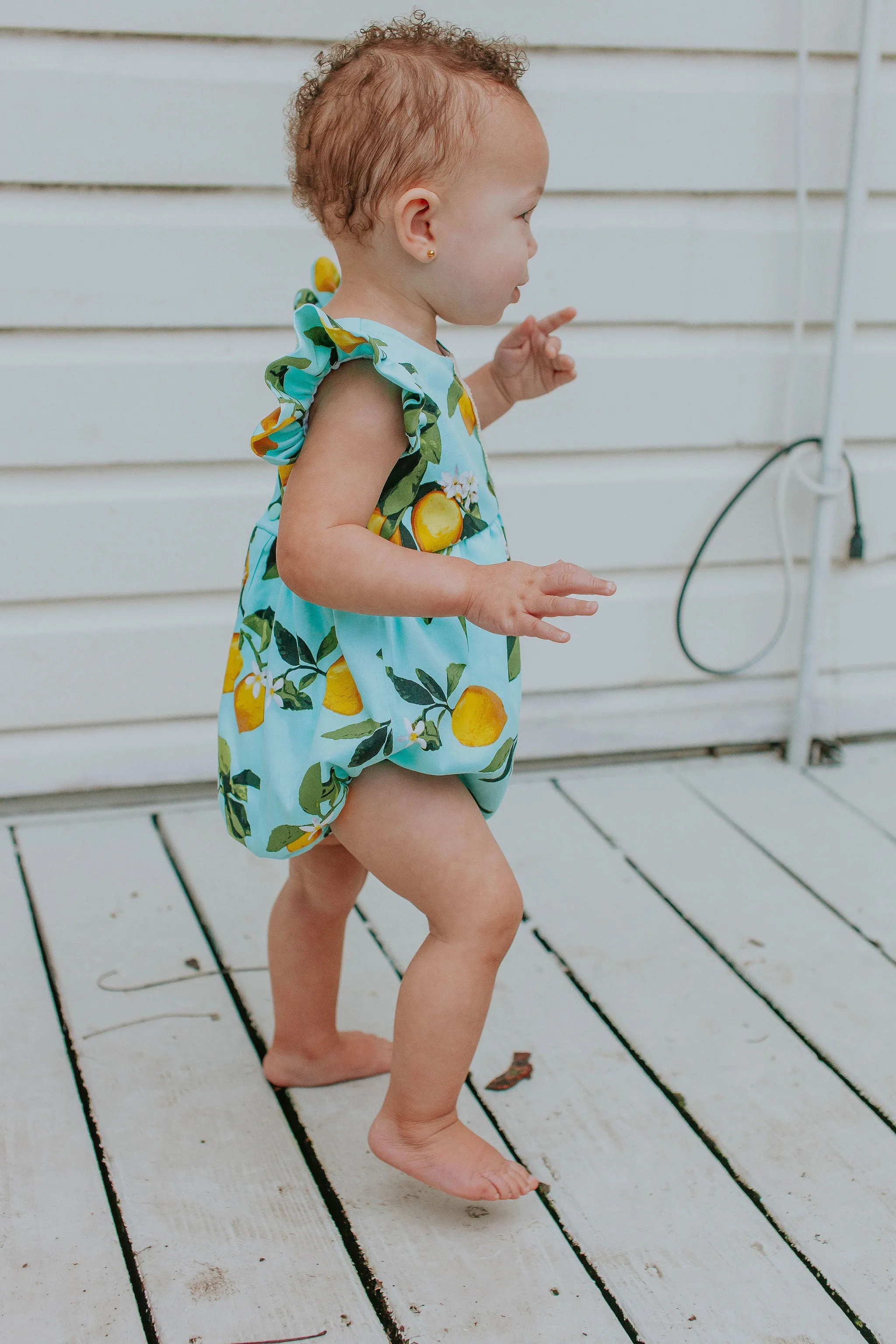 Infant Girl's Lemon Print Cotton Bubble Romper
