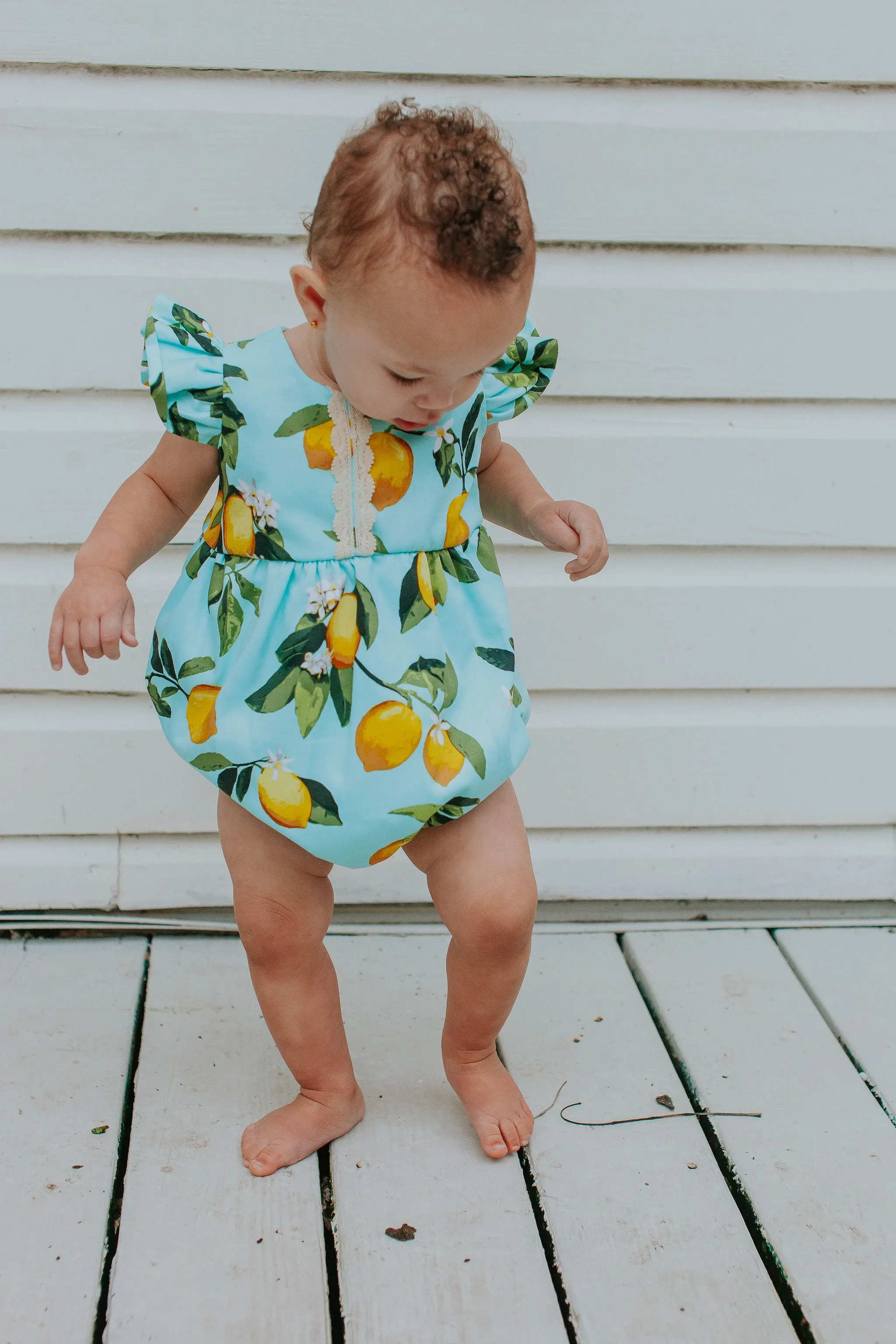 Infant Girl's Lemon Print Cotton Bubble Romper