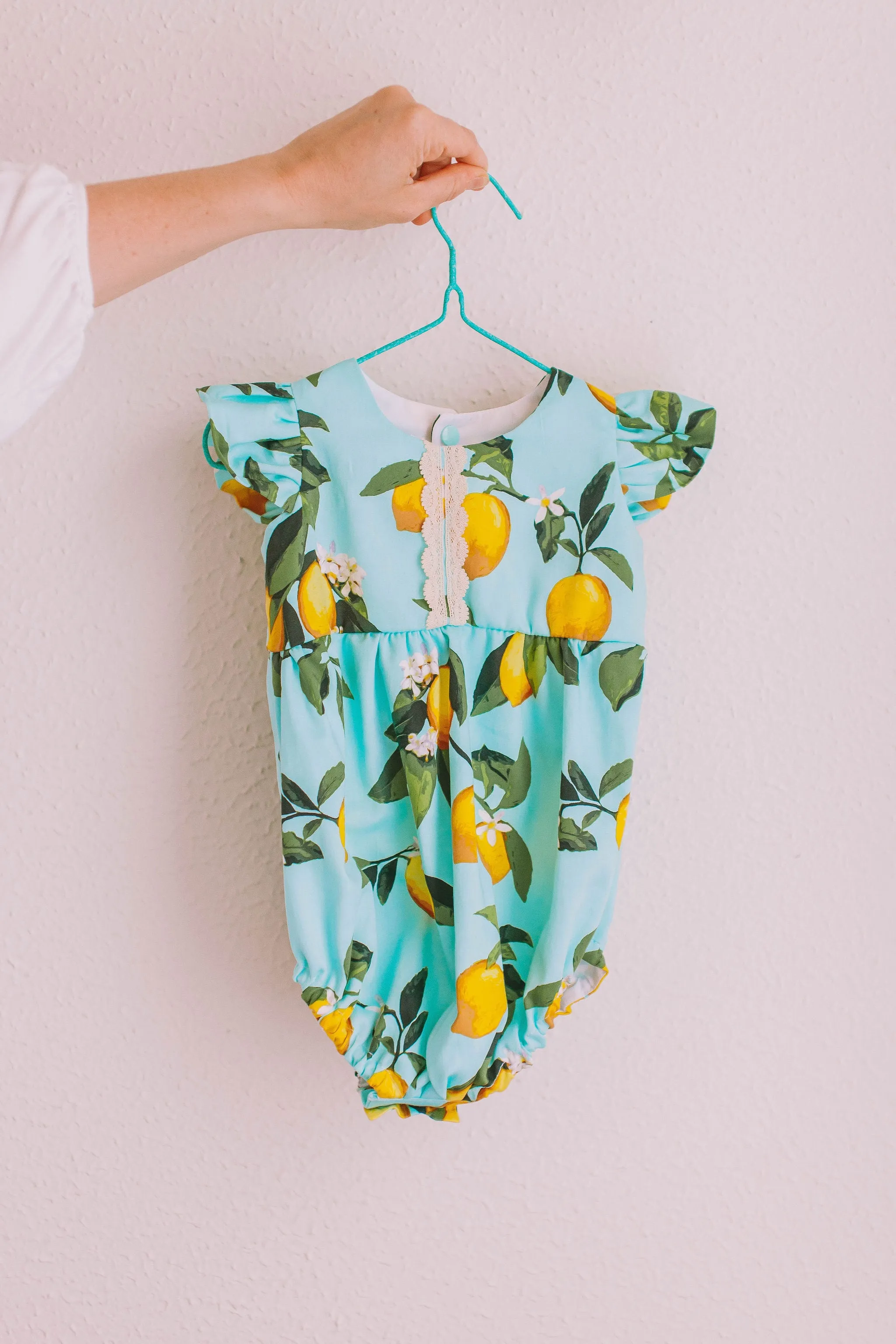Infant Girl's Lemon Print Cotton Bubble Romper
