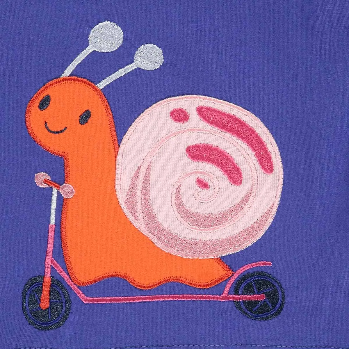 Puff sleeve top- snail appliqué