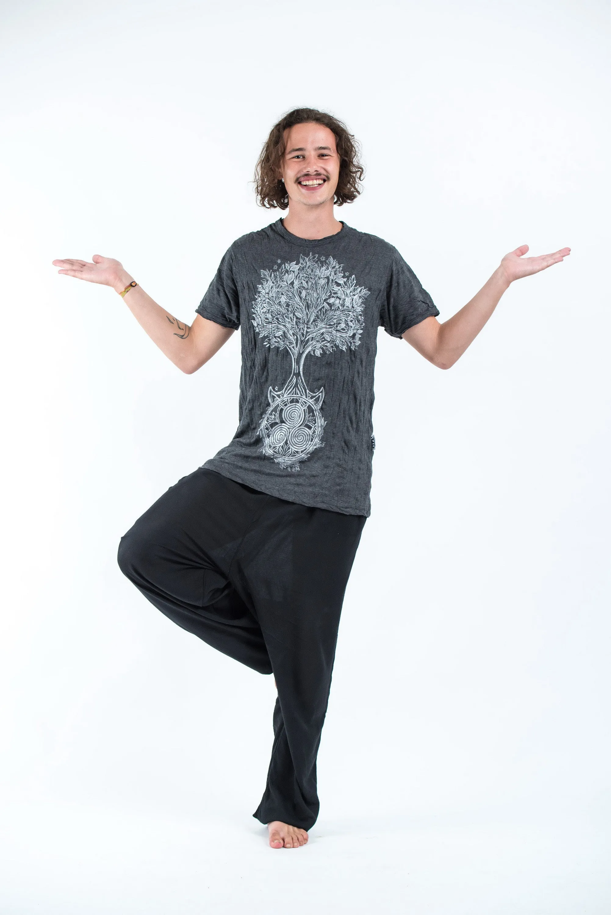 Sure Design Mens Celtic tree T-Shirt Silver on Black